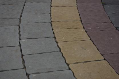 варианты укладки тротуарной плитки римский камень